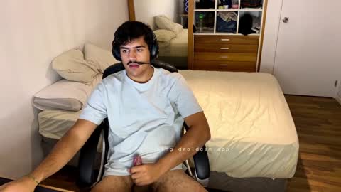 Snapshot of achura03 chatting on January 3, 2:54 am achura03 online show from January 3, 2:54 am