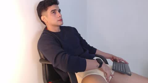 jhoan online show from November 25, 6:37 am