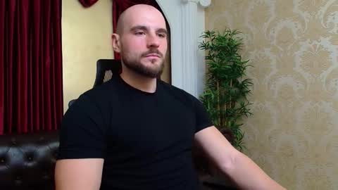 Snapshot of adamjameson chatting on December 27, 5:42 am AdamJameson online show from December 27, 5:42 am