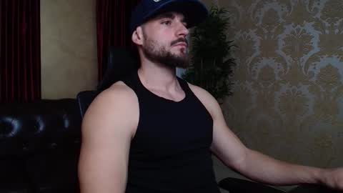 Snapshot of adamjameson chatting on January 31, 6:24 am AdamJameson online show from January 31, 6:24 am