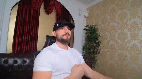 Snapshot of adamjameson chatting on February 16, 6:10 am AdamJameson online show from February 16, 6:10 am