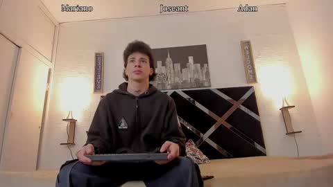 Adan Oriol online show from November 9, 4:05 am