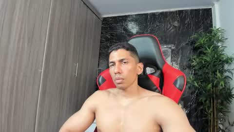 Adan Sin online show from February 25, 8:10 pm