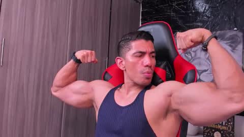 Adan Sin online show from November 17, 7:06 pm