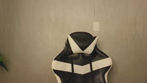 Ades online show from November 4, 12:06 pm