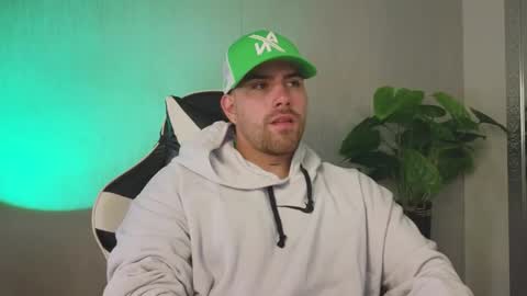 Ades online show from November 24, 11:55 am