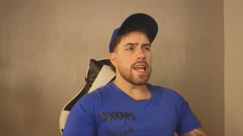 Ades online show from November 12, 12:11 pm