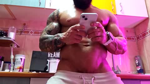 Adonis online show from April 4, 9:12 pm