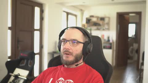 W36 online show from April 7, 8:03 am