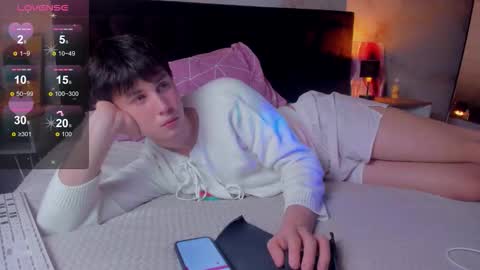 adrianoaubert online show from November 16, 11:01 am