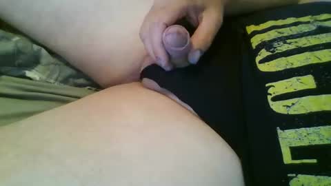 Snapshot of ads008 chatting on December 7, 10:34 am ads008 online show from December 7, 10:34 am