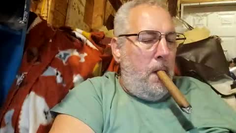 AFGuy71 online show from October 5, 4:16 am