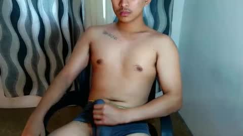 aidenalaric398 online show from April 10, 8:43 am