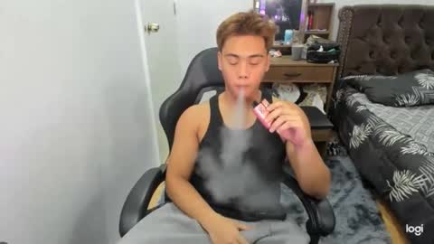 aizawa194624 online show from March 31, 8:10 pm