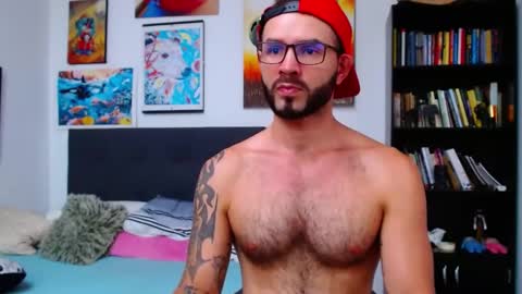 Snapshot of akiles_r chatting on January 14, 10:23 pm akiles online show from January 14, 10:23 pm