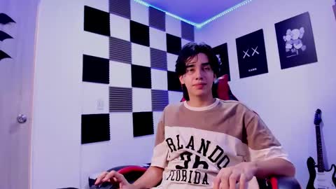 Alan Boy online show from December 13, 9:21 pm