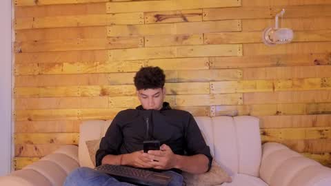 Alan online show from April 7, 1:00 pm