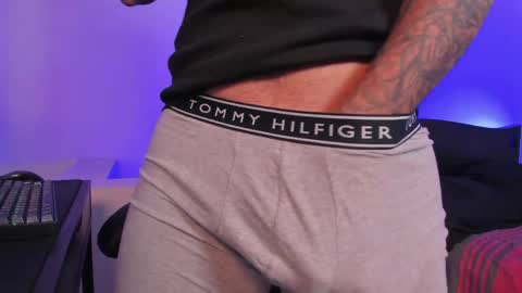 Alan online show from April 12, 7:54 am