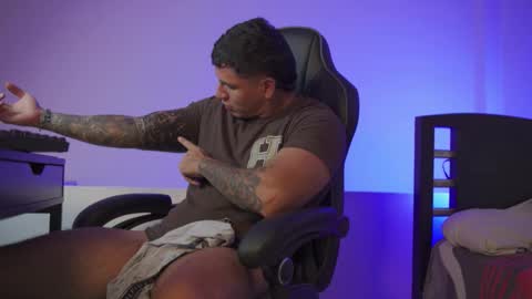 Alan online show from November 21, 7:29 am