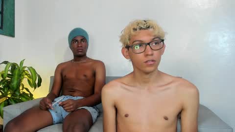 Alan and Criss - WE JUST FRIENDS WITH BENEFITS BOTH VERS online show from December 10, 11:10 pm