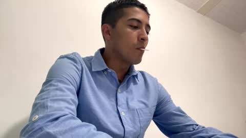 alanj998 online show from November 12, 2:50 am