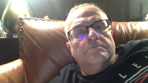 alankrieski1174 online show from December 1, 4:04 am