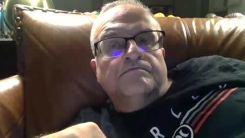 alankrieski1174 online show from December 5, 4:19 am