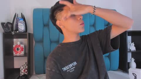 Snapshot of alannaughty_ chatting on December 31, 7:51 pm alannaughty_ online show from December 31, 7:51 pm