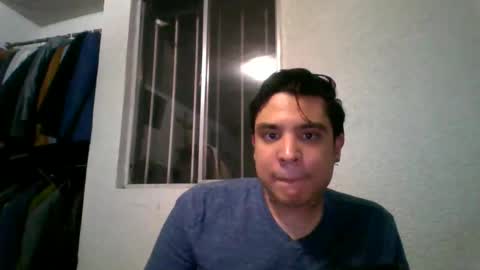 albertoarenas16 online show from April 14, 2:44 am