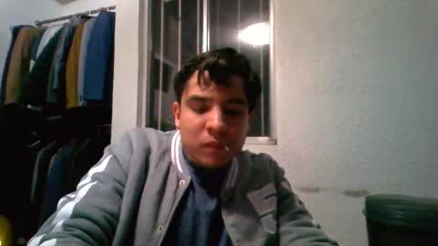 albertoarenas16 online show from April 10, 6:31 am