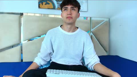 alec online show from November 27, 1:48 pm