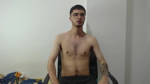 Snapshot of aleex_miller chatting on September 28, 12:30 am aleex_miller online show from September 28, 12:30 am