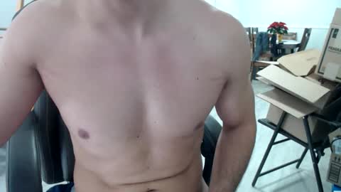 alejandrogermano online show from November 26, 7:17 pm