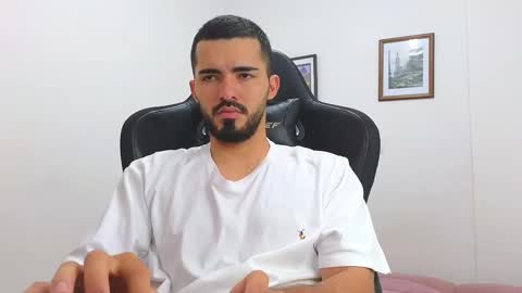 Snapshot of alejandroo_7 chatting on March 10, 7:29 pm alejandroo_7 online show from March 10, 7:29 pm
