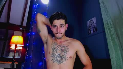 Snapshot of alejo_323__ chatting on February 2, 3:21 am alejo_323__ online show from February 2, 3:21 am