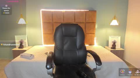 ALejoo Saenz online show from November 12, 3:45 am