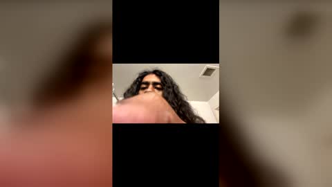 Bigduckandtwonuts online show from November 25, 10:17 am