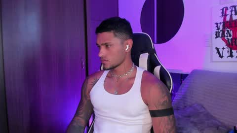 Alessandro Vanni online show from June 8, 2:40 pm
