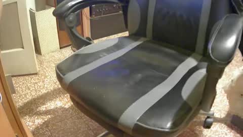 alex81pv1981 online show from April 17, 6:54 pm