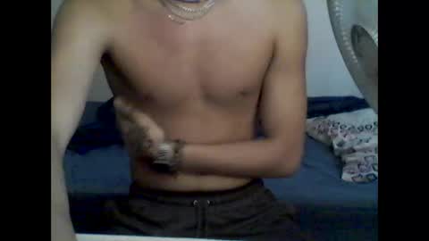 Snapshot of alex_862 chatting on December 27, 6:31 pm alex_862 online show from December 27, 6:31 pm