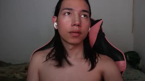 Alex online show from October 27, 2:25 am