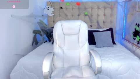 alex online show from October 23, 1:36 pm