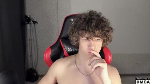 Snapshot of alex_mactavish chatting on September 14, 8:22 pm Alexander online show from September 14, 8:22 pm