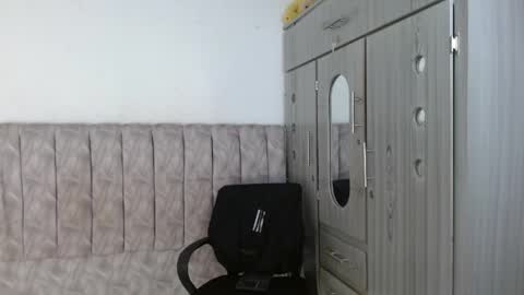 alex online show from April 5, 10:17 pm