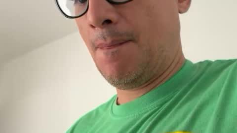 Alex online show from November 17, 6:44 pm