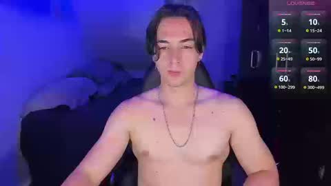 Snapshot of alex_smith0 chatting on September 25, 1:26 am     online show from September 25, 1:26 am