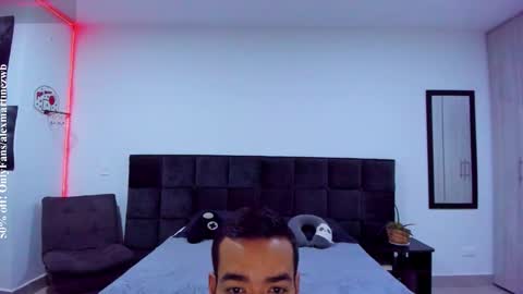 Onlyfansalexmartinezwb  Instagram alexwbmartinez  Twitter martinezcb937 online show from November 29, 1:51 am