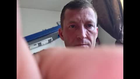Benutzmich0800 online show from May 31, 4:17 pm