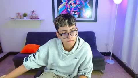 alex online show from April 8, 1:53 pm