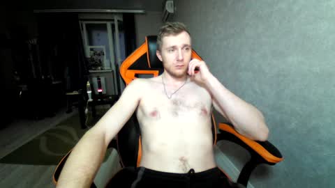 Snapshot of alexfox2018 chatting on January 12, 1:27 pm Alex online show from January 12, 1:27 pm